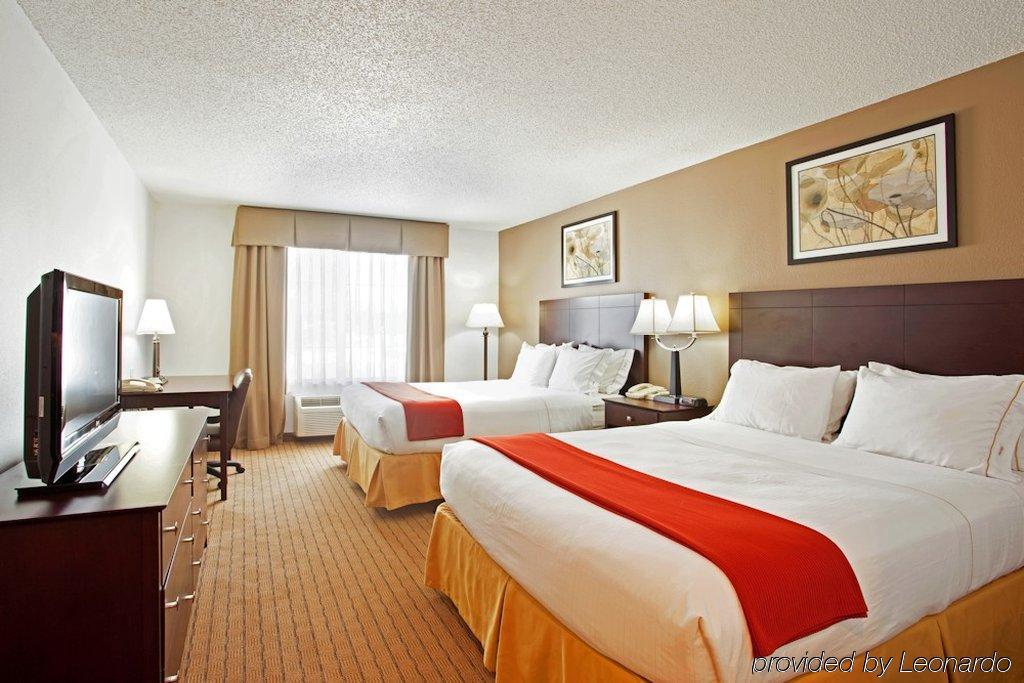 Holiday Inn Express & Suites Chicago-Deerfield Lincolnshire, An Ihg Hotel Riverwoods Εξωτερικό φωτογραφία